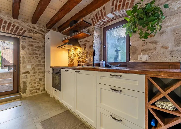 Vikendica House With A Parking Space Nin, Zadar - 25006 *