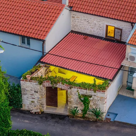 Ferienhaus Holiday Home With Hot Tub Nin, Zadar - 25006 Nin