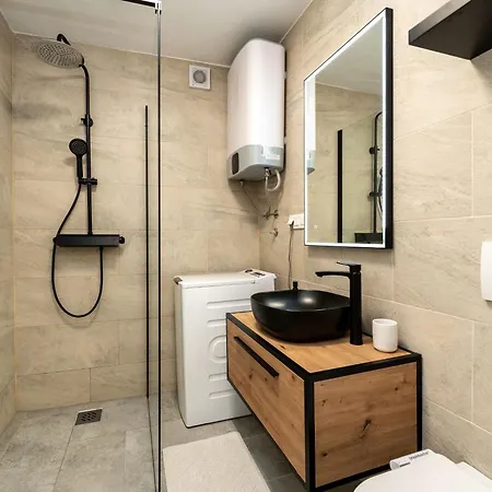 Holiday Home With Hot Tub Nin, Zadar - 25006 Ferienhaus Nin