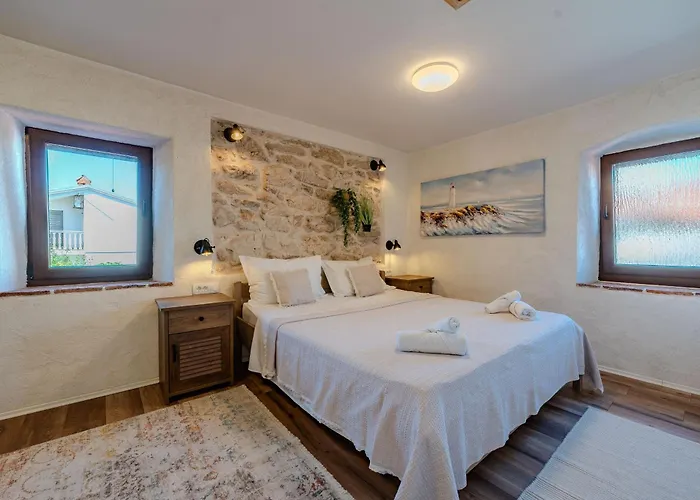 Casa vacanze House With A Parking Space Nin, Zadar - 25006